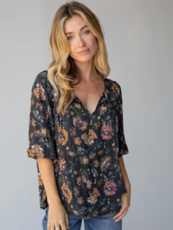 Natural Life Maribel Top - Black Floral