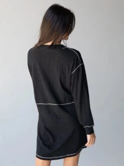 Natural Life Charlie Long Sleeve V-Neck Dress - Black 7 Natural Life Charlie Long Sleeve V-Neck Dress - Black -Natural Life Shop 484A6524 20copy